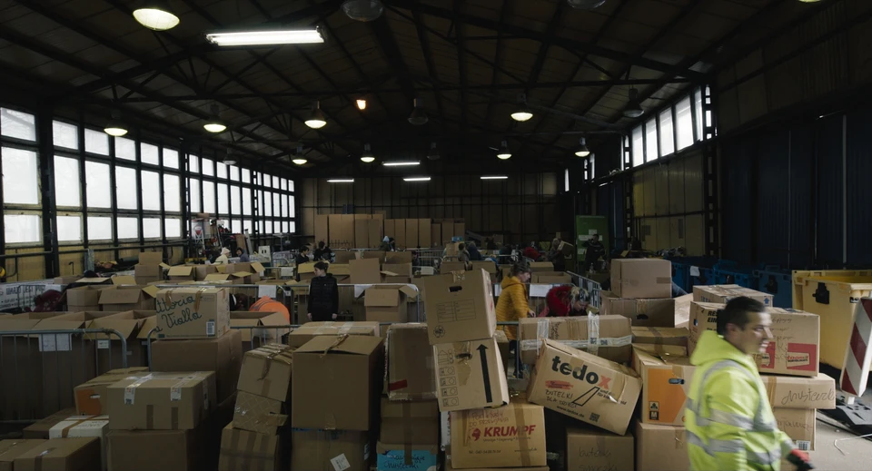 Borders - Gallery Image 4